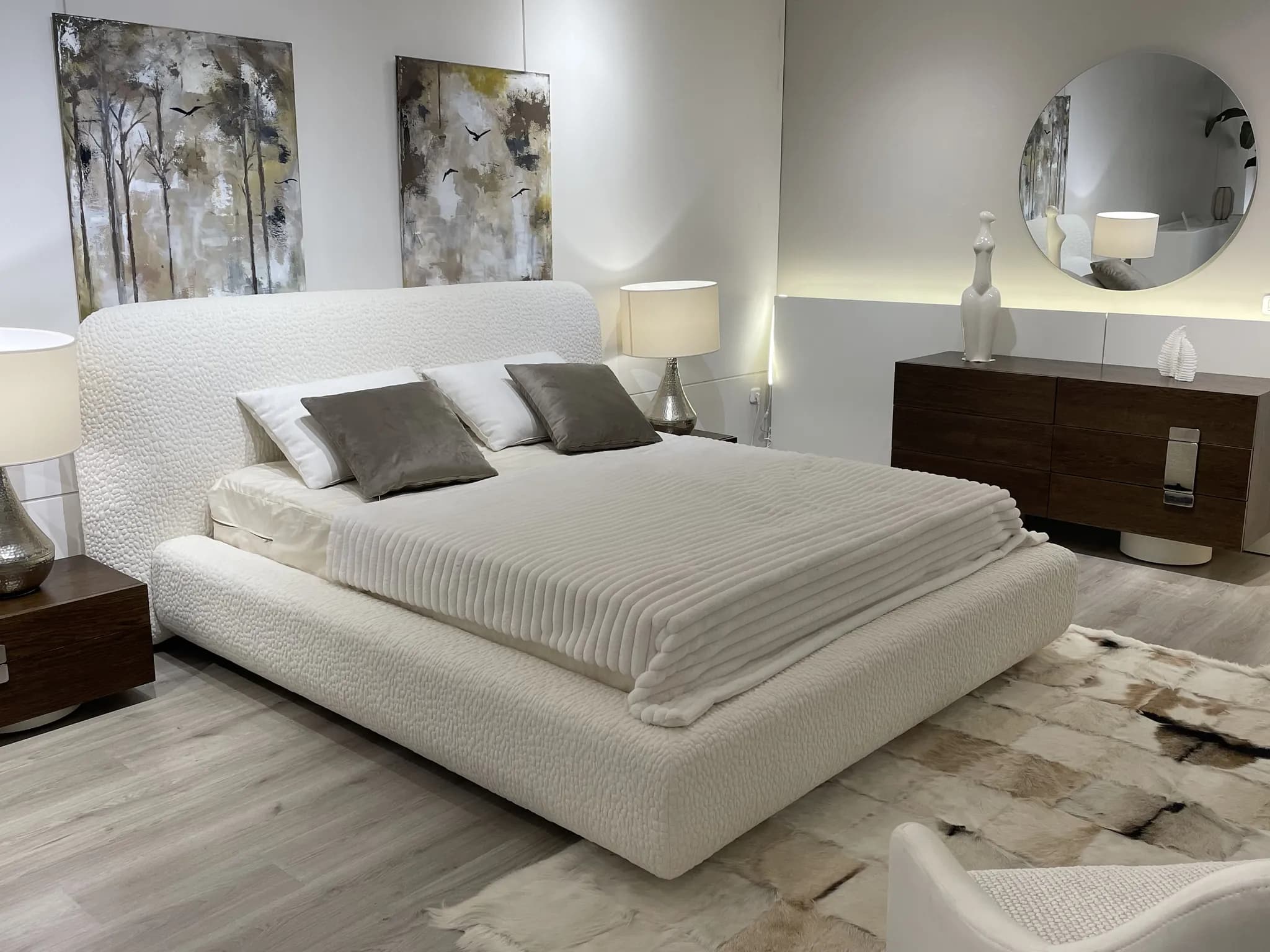 Chambres à coucher exposées en magasin | Èrika Meubles
